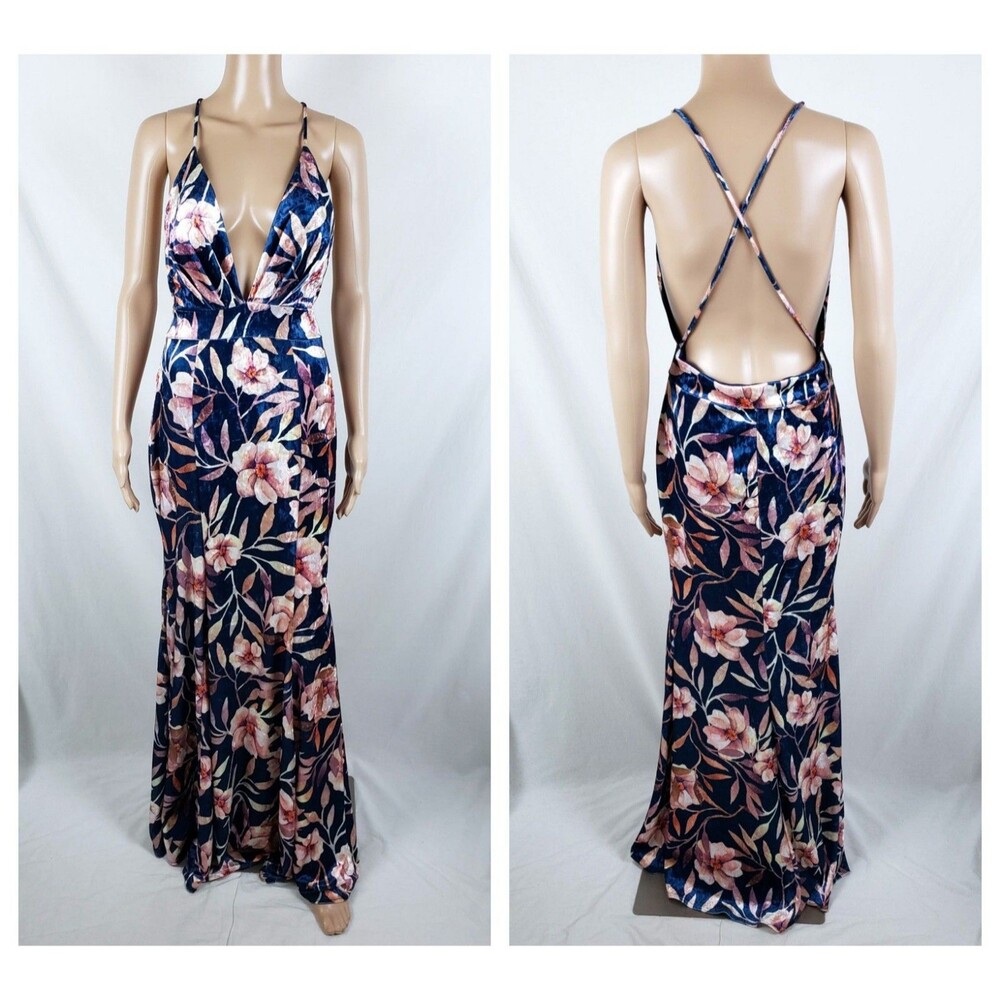 Daylight Dark Romantic Floral Velvet Evening Gown Juniors L Open Back Deep V